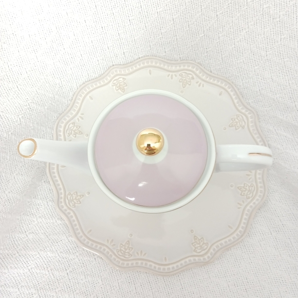 Grace Fine Ceramic Purple Floral Teapot - Picture 6 of 13